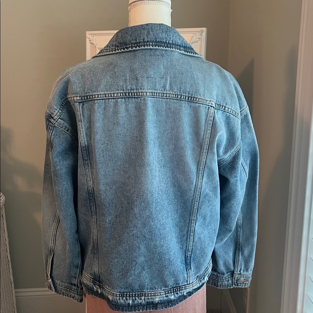 Celebrity Pink oversized jean jacket, size XS. - Picture 4 of 12